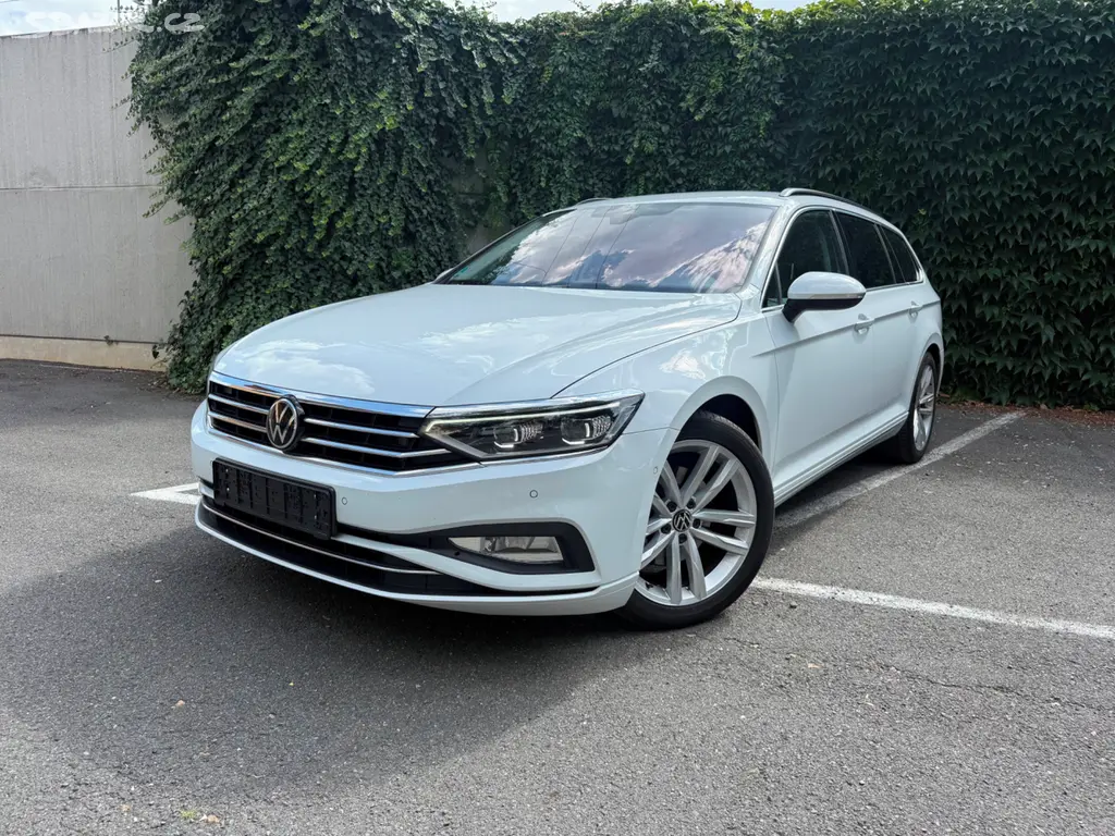 VW Passat 2.0TDi 110Kw/DSG/MatrixLed/HeadUp/153Tkm